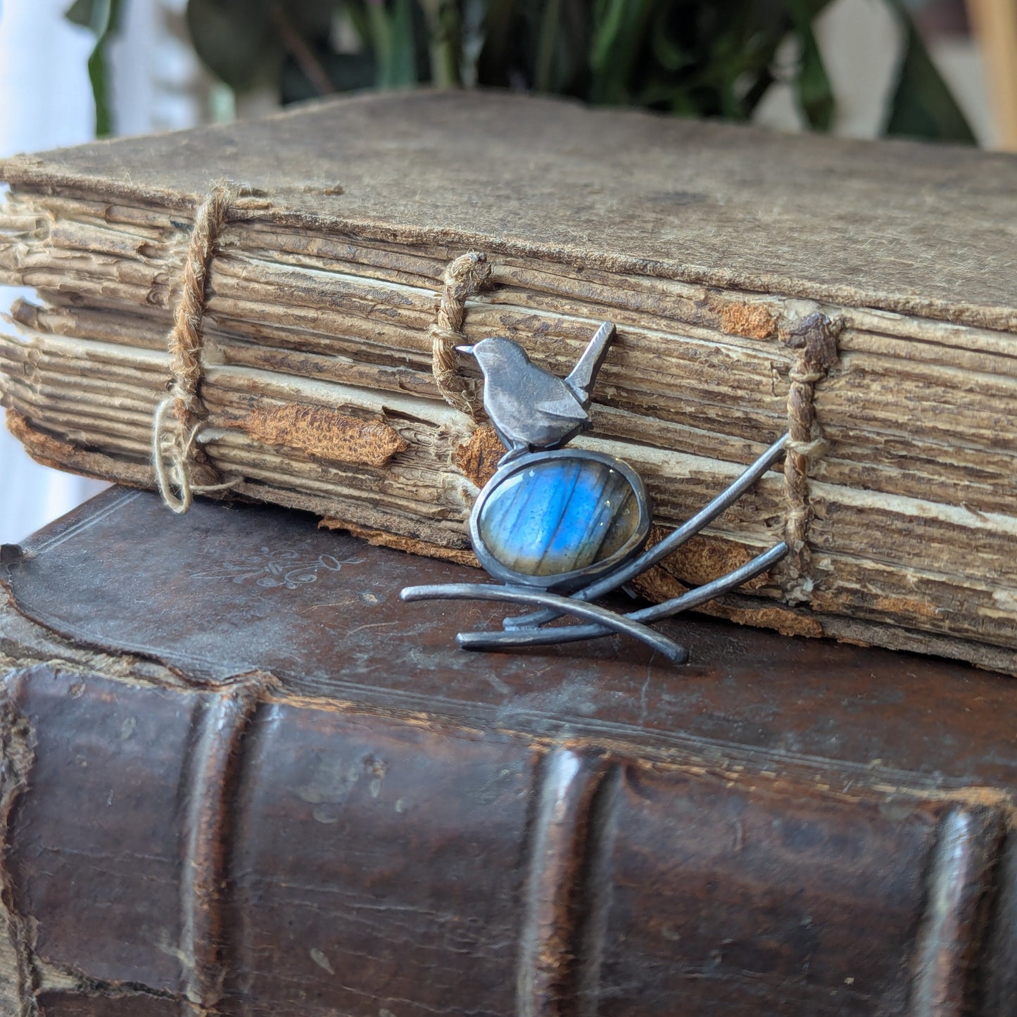 Wren Labradorite Brooch