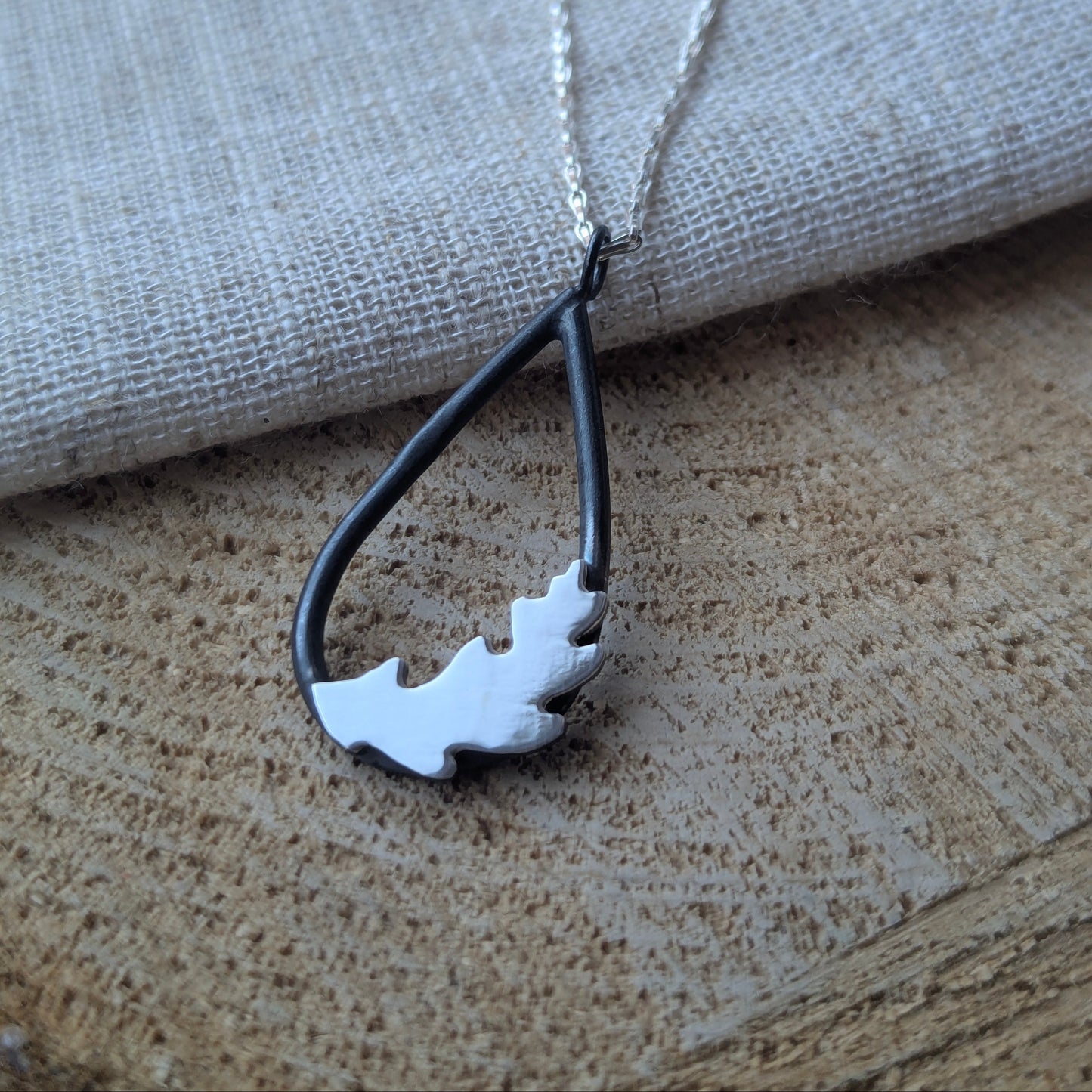 Tear Drop Oak Leaf Pendant