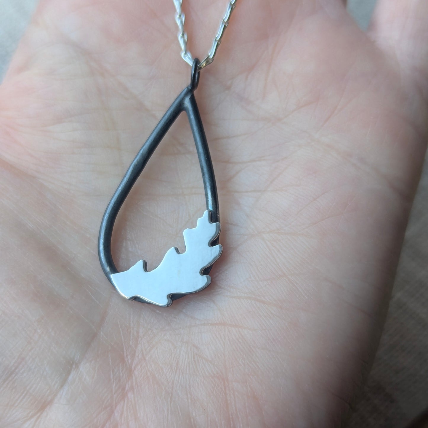 Tear Drop Oak Leaf Pendant
