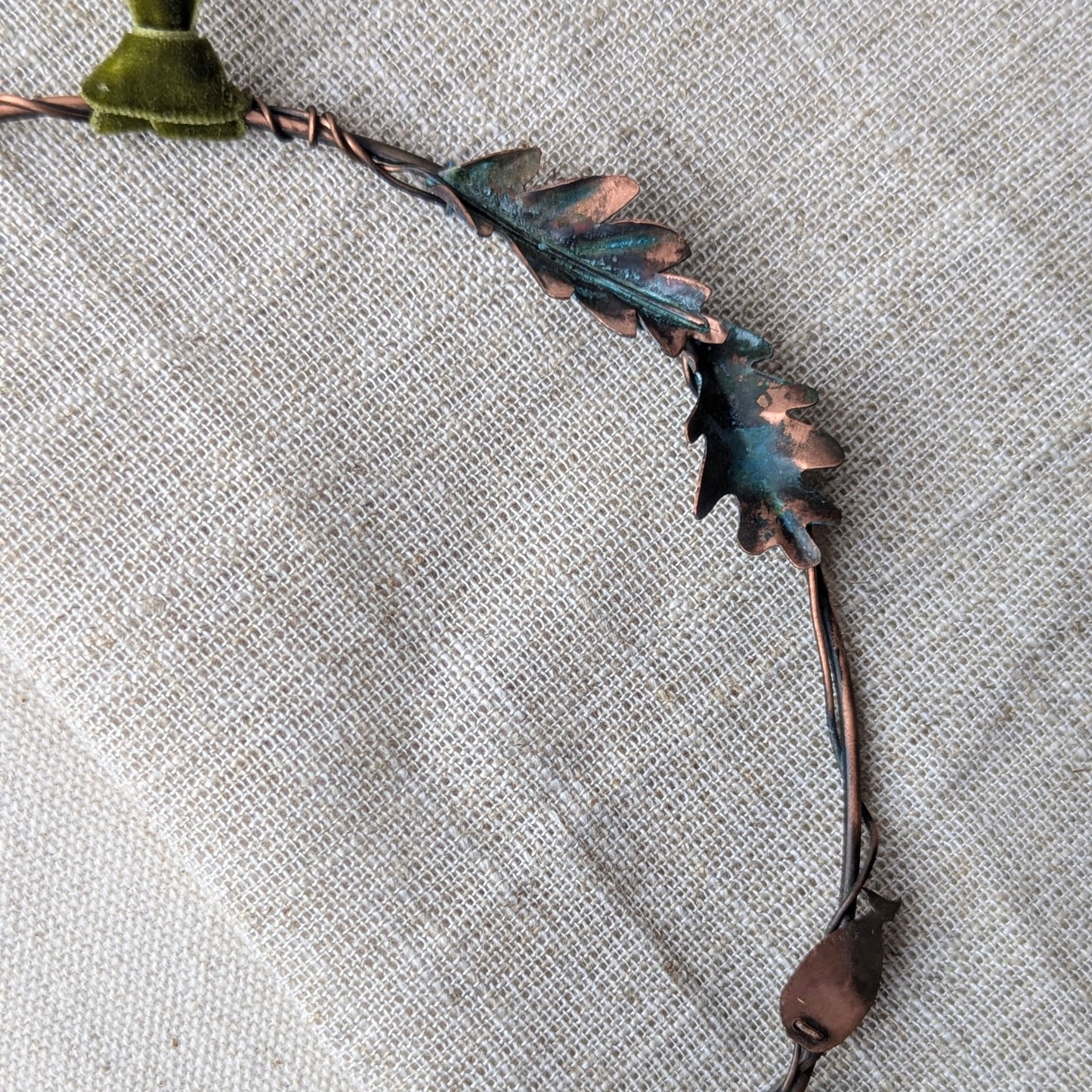 Oak Leaf and Rose Hip Wreath - Green Ribbon