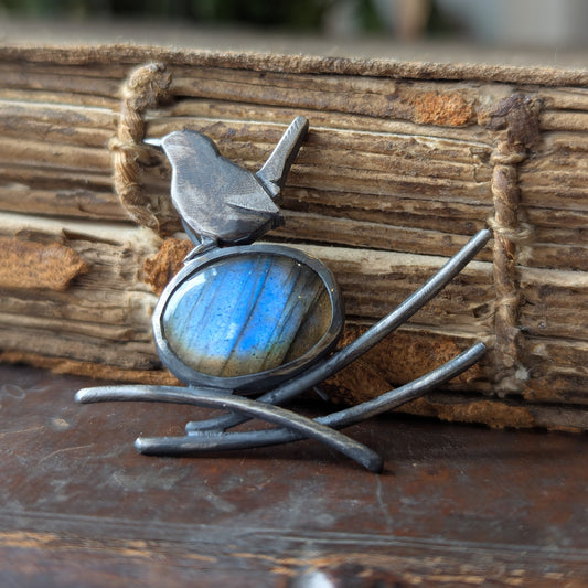 Wren Labradorite Brooch